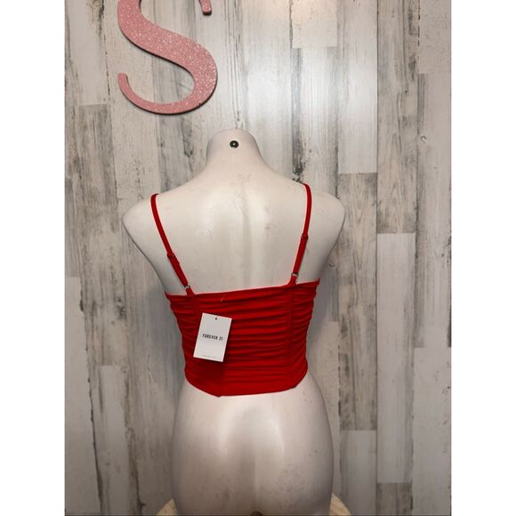 Forever 21 Red Ruched Spaghetti Strap Crop Top Size S - Picture 4 of 8